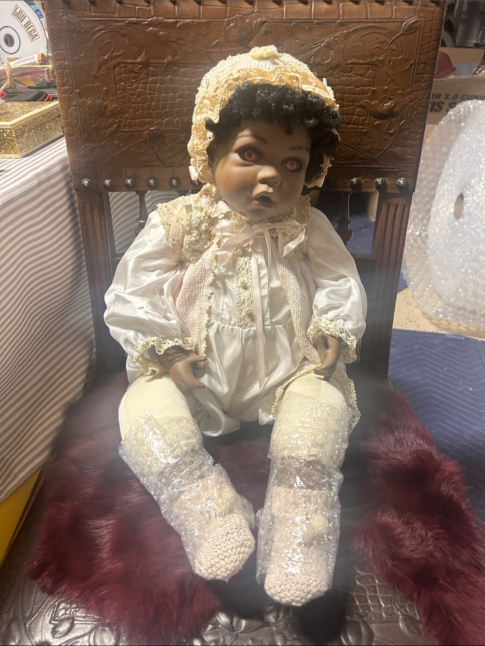 Vintage-Inspired Cream Baby Doll Costume Set for Kids movable parts